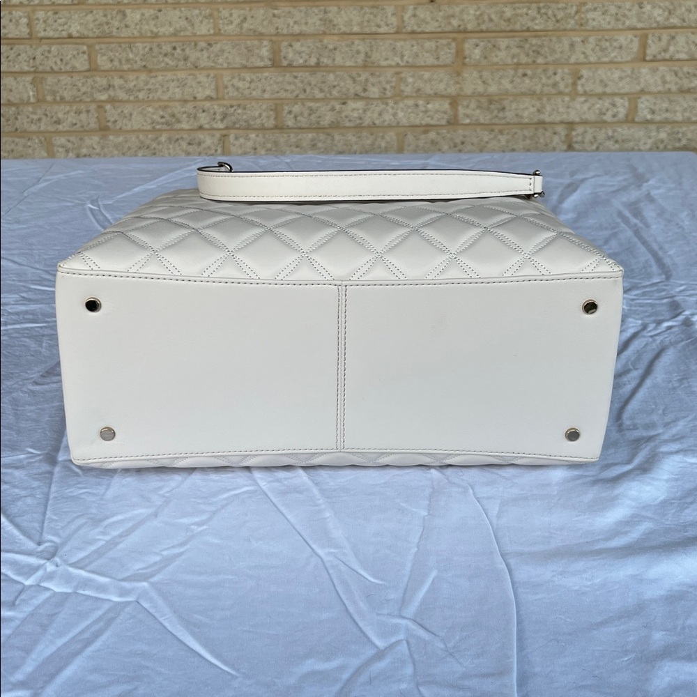 ♠️ Kate Spade Cream Quilted Tote and Wallet Set ♠️ - Picture 6 of 13
